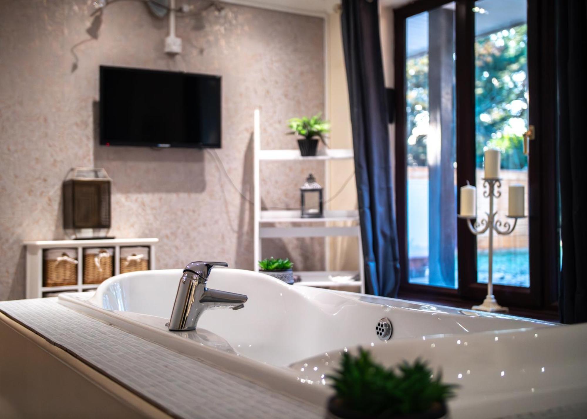 The Mirage Bed & Breakfast Market Rasen Bagian luar foto